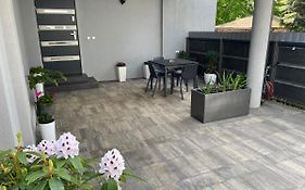 Sizen Rewal - Pokoje Gościnne Noclegi Apartament z osobnym wejściem Taras Wi-Fi